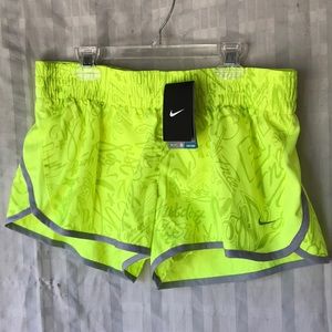 Nike Dri Fit running fitness shorts Sz L New!